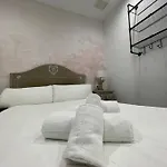 Vtz The Botanic Hostel *