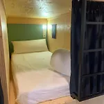 Vtz The Botanic Hostel