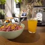 Vtz The Botanic Hostel Zaragoza