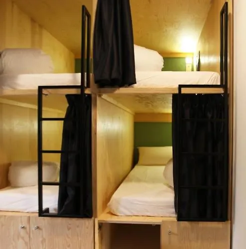 Hostel Vtz The Botanic *