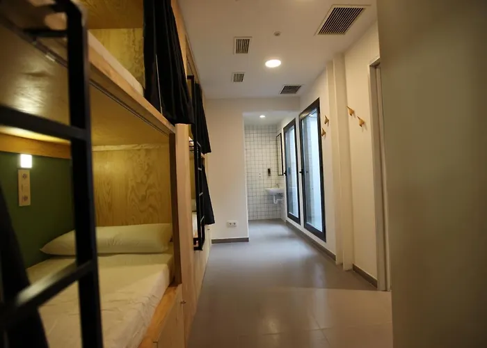 Vtz The Botanic Hostel Zaragoza